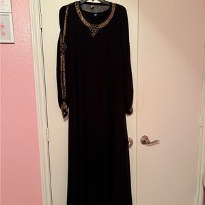 Elegant Black and Gold Women's Abaya